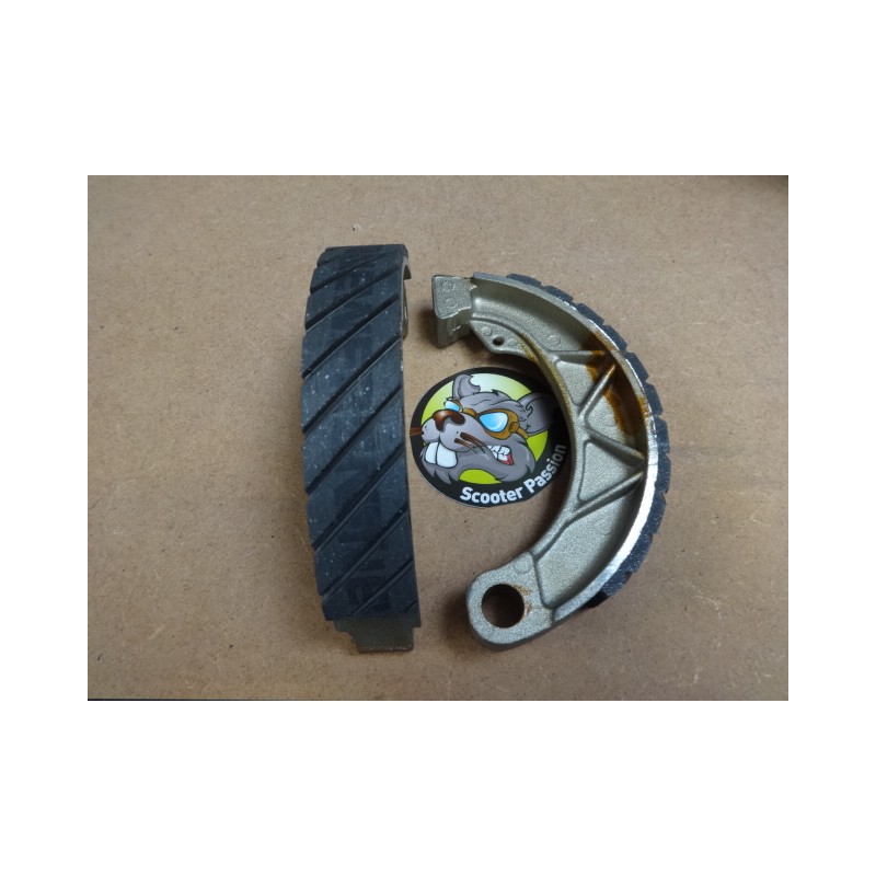 Remschoenen voor Lambretta anti aqua GP / DL Remschoenen voor Lambretta anti aqua GP / DL