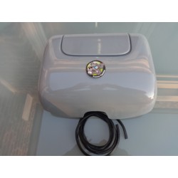 METAL handschoenenkastje kit voor Lambretta Serie 3 schort bij scooter passion in belgië